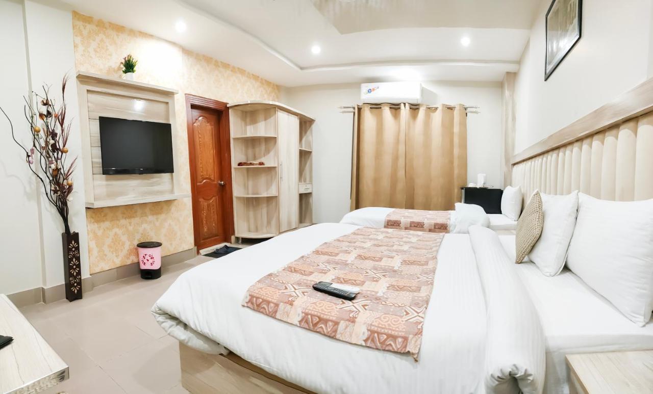 Hotel Crown Inn Multan Exterior photo