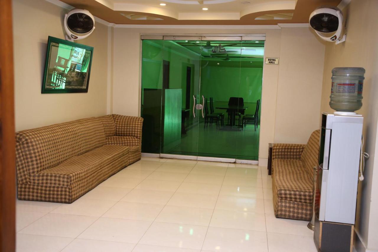 Hotel Crown Inn Multan Exterior photo